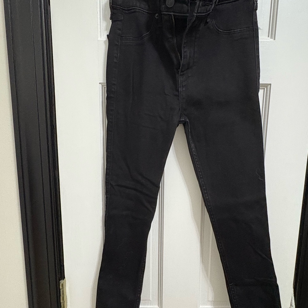 Black Skinny Jeans